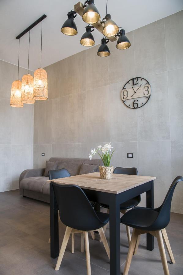 Suite 18 Luxury Apartments Bari Exterior photo
