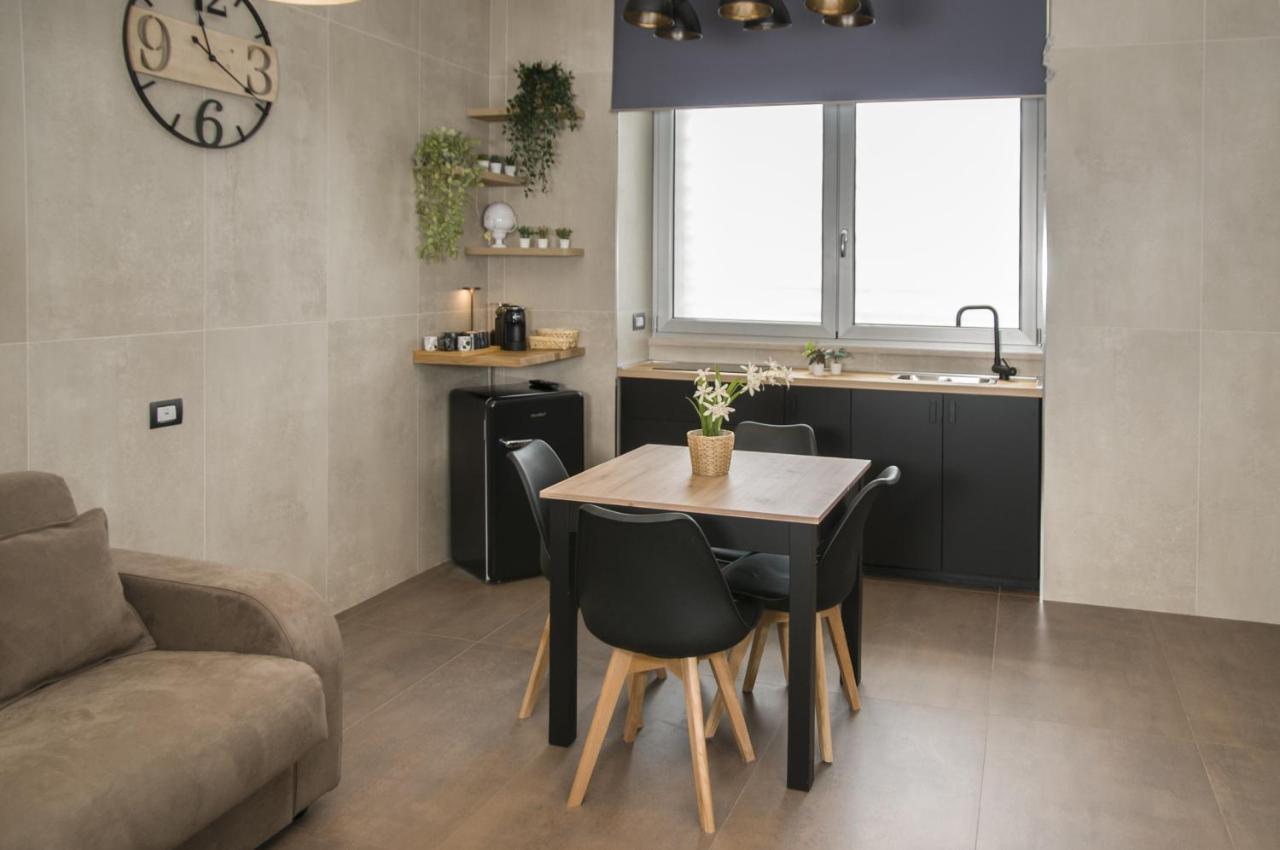 Suite 18 Luxury Apartments Bari Exterior photo