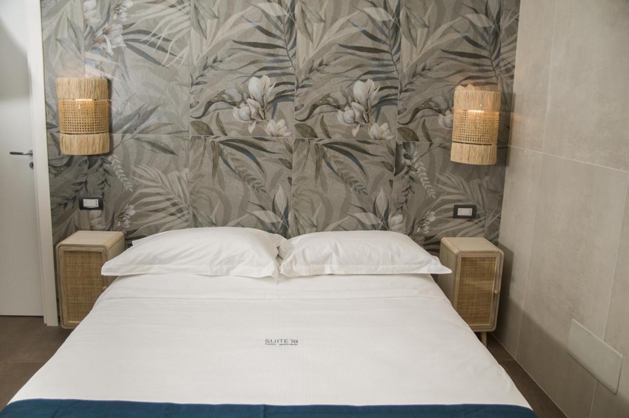 Suite 18 Luxury Apartments Bari Exterior photo