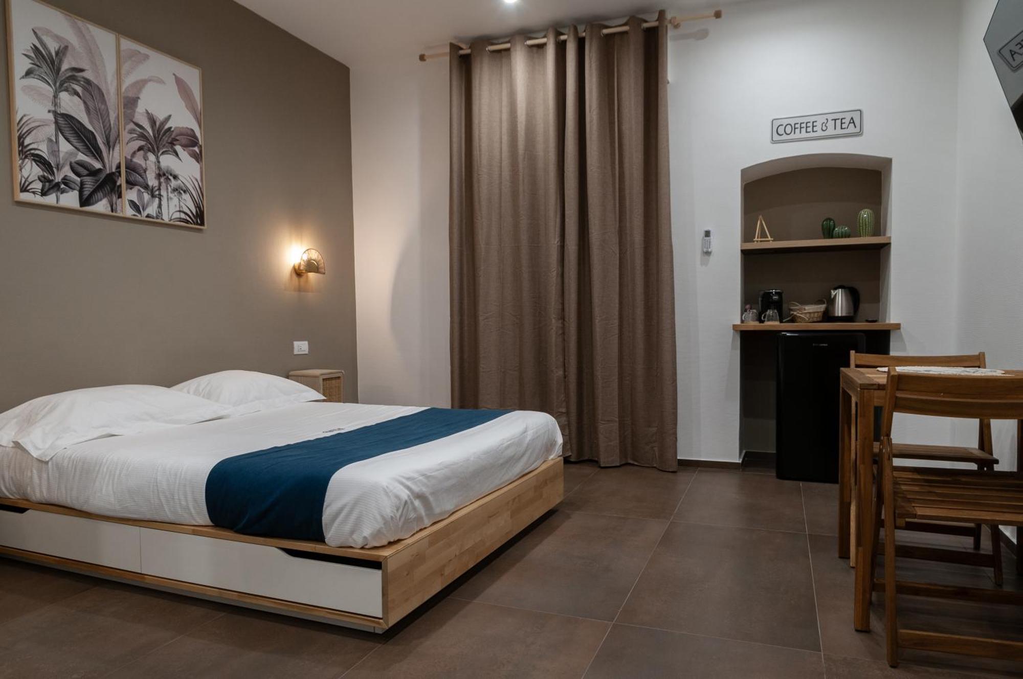 Suite 18 Luxury Apartments Bari Exterior photo
