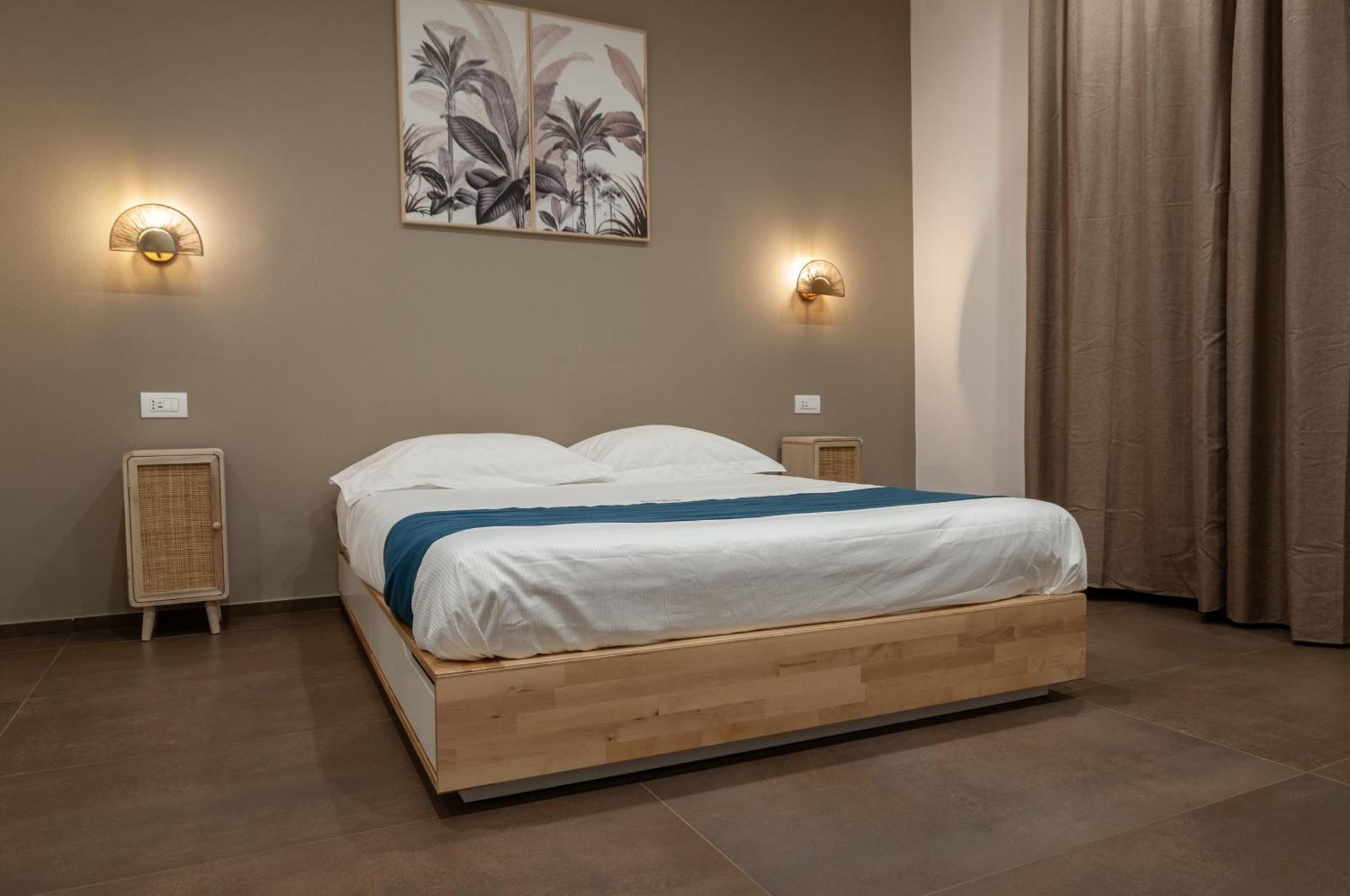 Suite 18 Luxury Apartments Bari Exterior photo